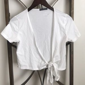 brandy melville wrap around white tshirt